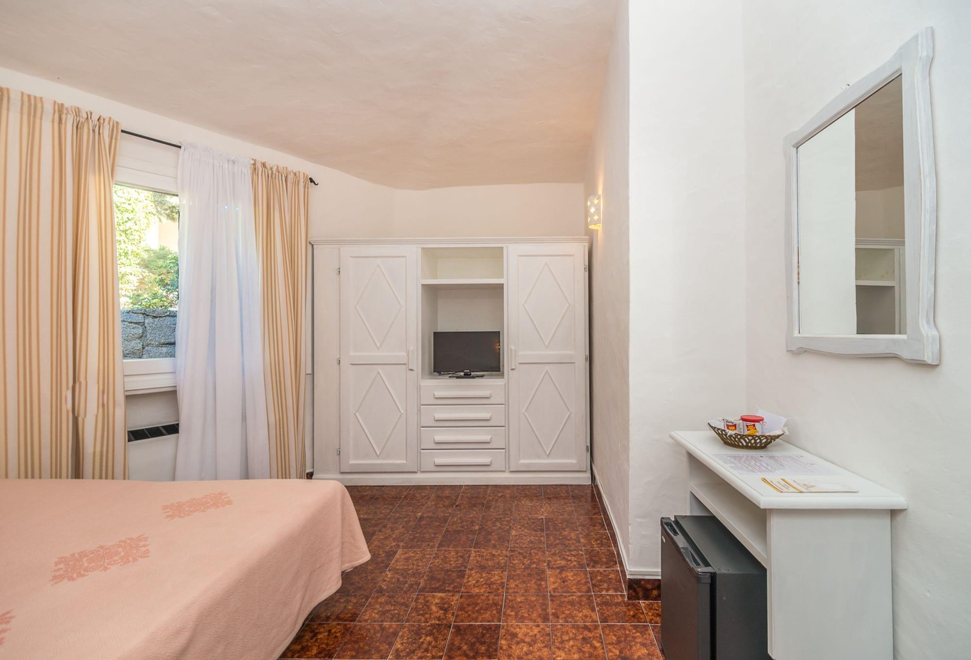 Hotel 3 Botti Baja Sardinia Eksteriør bilde