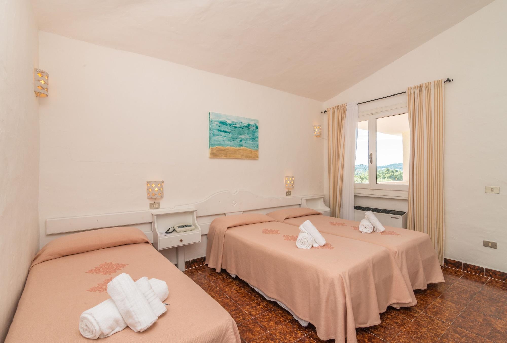 Hotel 3 Botti Baja Sardinia Eksteriør bilde