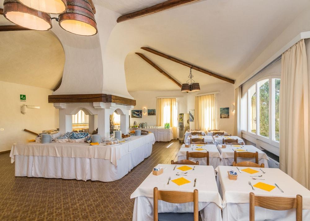 Hotel 3 Botti Baja Sardinia Eksteriør bilde