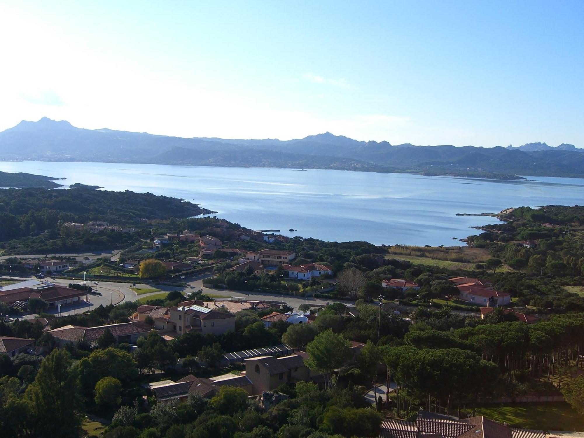 Hotel 3 Botti Baja Sardinia Eksteriør bilde