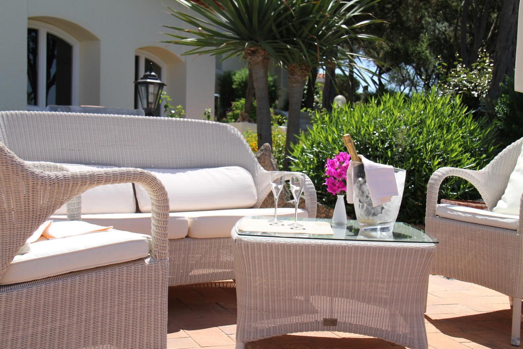 Hotel 3 Botti Baja Sardinia Eksteriør bilde