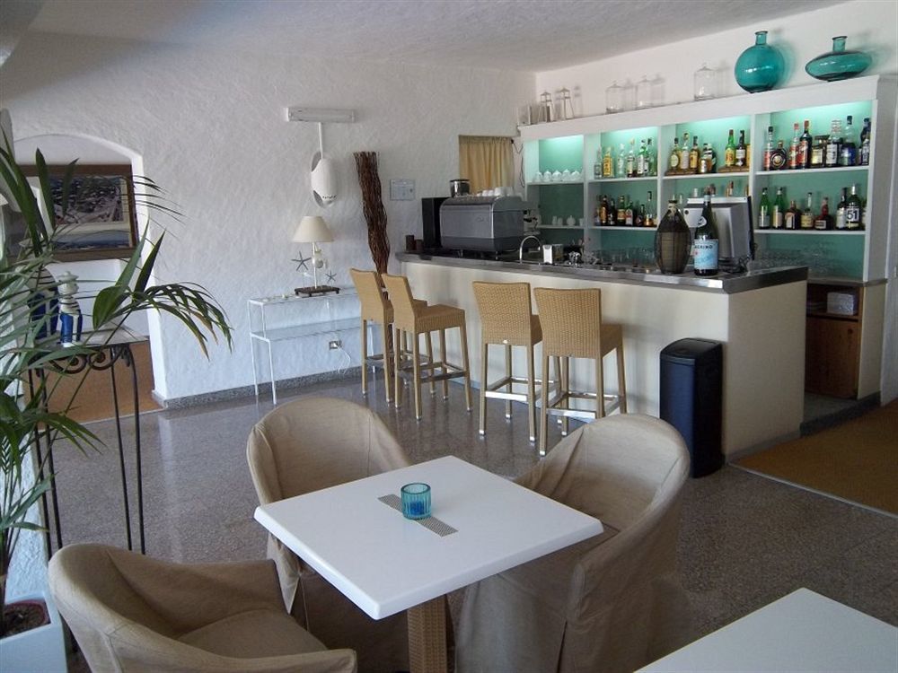 Hotel 3 Botti Baja Sardinia Eksteriør bilde