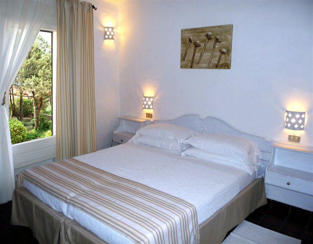 Hotel 3 Botti Baja Sardinia Eksteriør bilde